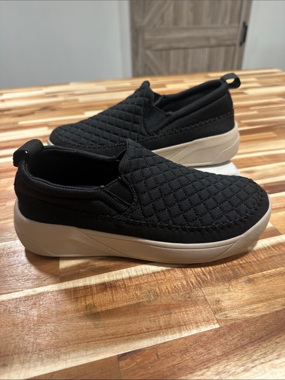 Staheekum Comfort Quilted Slip-On in Black with Cream Sole 452